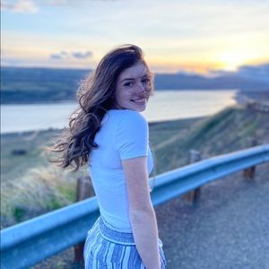 Meet your Posher, Alyssa